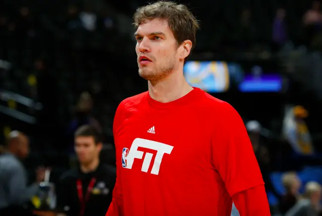 停职, 也是担任中